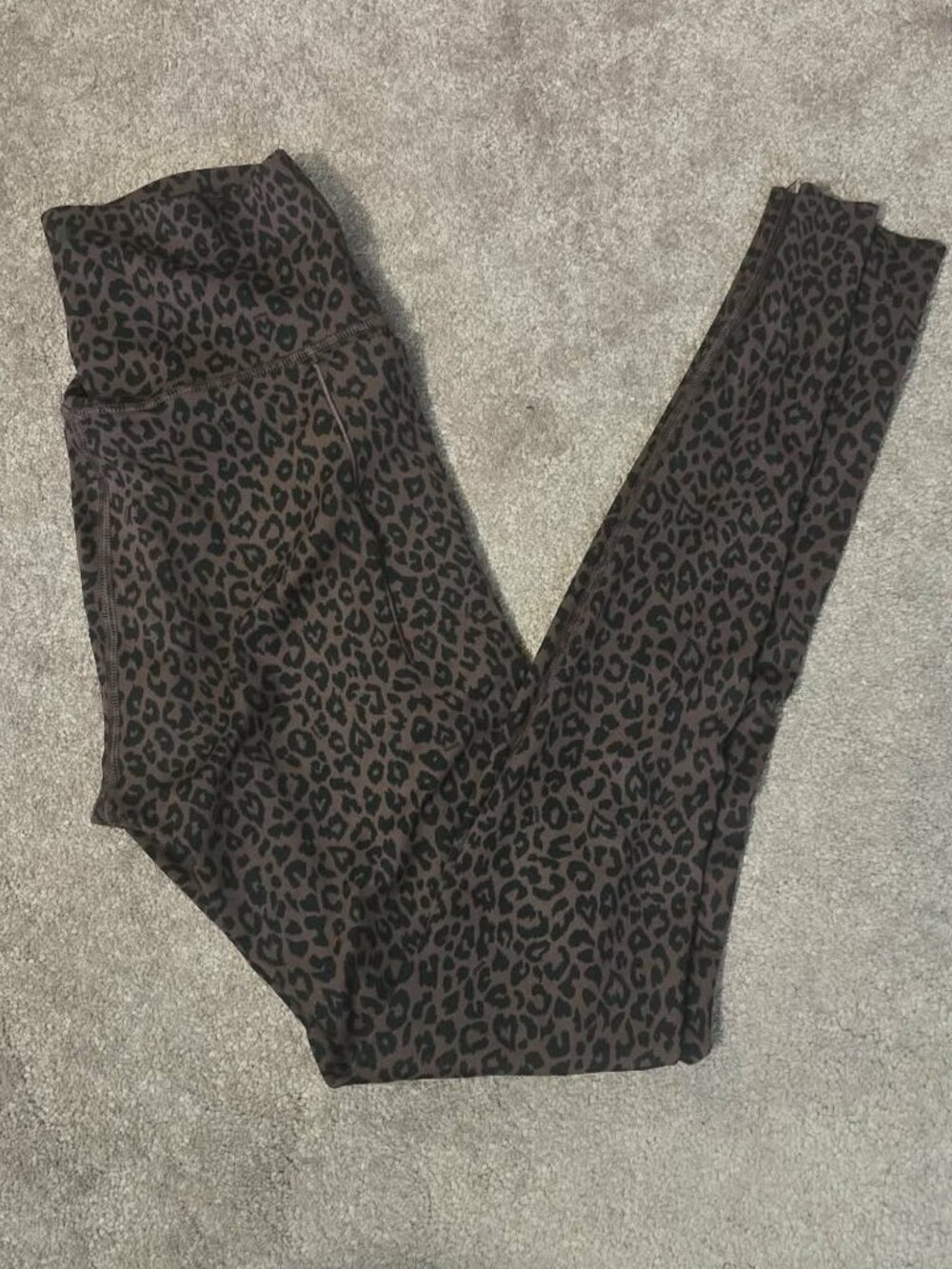 Pink  Victoria’s Secret – Leggings – Leopard – Size M